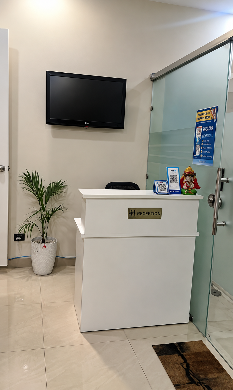 Dr. Savita Multispeciality Dental Clinic interior photo 4