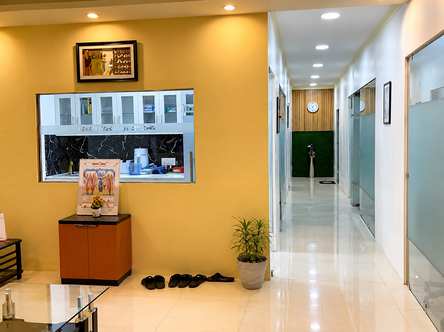 Dr.Pal's Multispeciality Dental Care interior photo 1